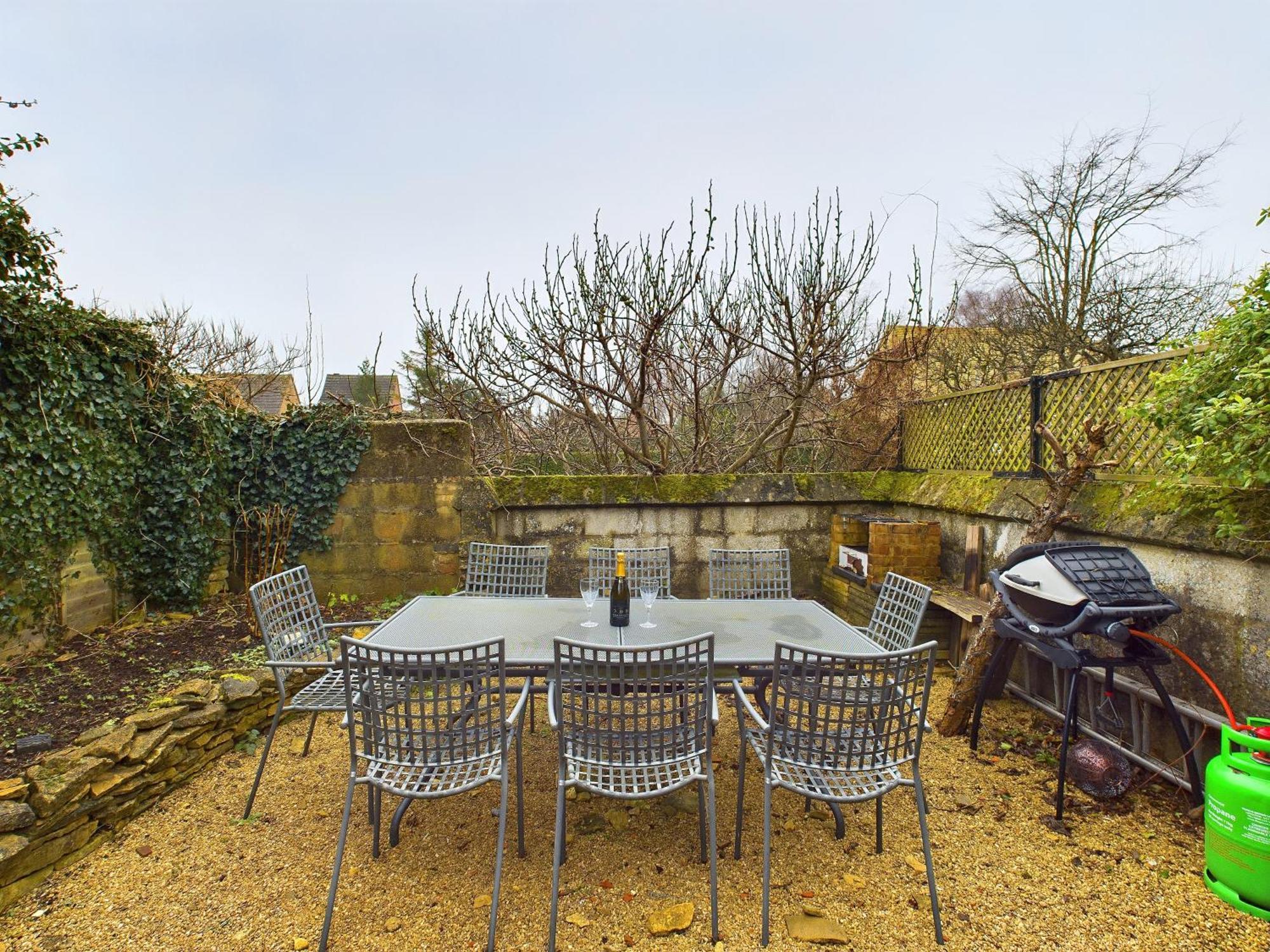Cosy Cottage In Moreton-In-Marsh Buitenkant foto